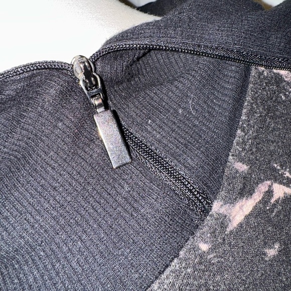 Stylish Black and Tan Animal Print Sweater - Picture 4 of 10